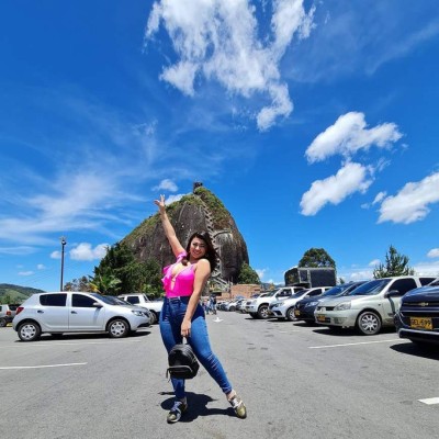 Milagro Flores comparte fotos de sus vacaciones en Colombia