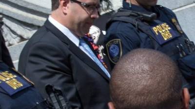 Jared Fogle , exportavoz de Subway se declara culpable de uso de pornografía infantil.