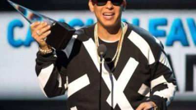 Daddy Yankee fue seleccionado como Artista Masculino Favorito-Urbano y ganador del premio a la Canción Favorita-Urbano por 'Sígueme y te Sigo'.
