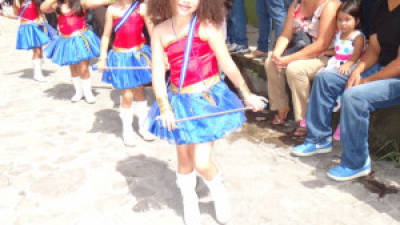 Esta hermosa bastonera se lució en Copán.