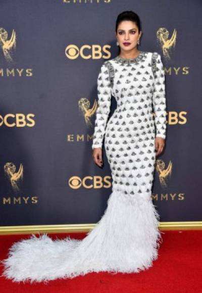 LOS ANGELES, CA - SEPTEMBER 17: Actor Priyanka Chopra attends the 69th Annual Primetime Emmy Awards at Microsoft Theater on September 17, 2017 in Los Angeles, California. Frazer Harrison/Getty Images/AFP