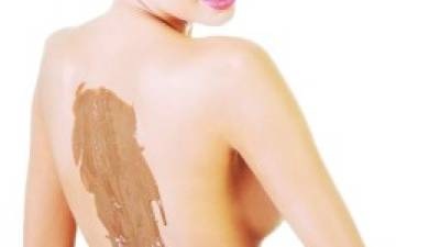 Los masajes ayudan a regenerar la piel, a calmar el estrés, el cual provoca el aparecimiento de arrugas