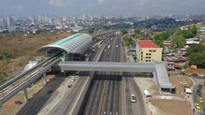 En todo el país rige un toque de queda nocturno, en cinco de las diez provincias de Panamá hay una cuarentena total los fines de semana. EFE