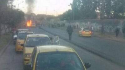 El explosivo fue detonado cuando pasaba un convoy de la policía por una de las calles de Bogotá.