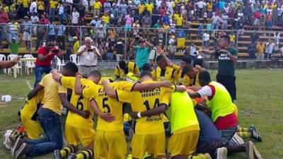 El Dortmund de Roatán, equipo que ascendió a la Segunda División del fútbol hondureño.