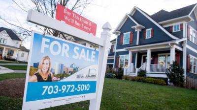 Las ventas de viviendas usadas en EEUU se han reducido debido al alto costo de las mismas./AFP.