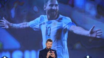 Tinelli dedicó anoche parte de su programa ShowMatch a Lionel Messi.