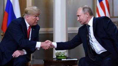 El presidente de EEUU, Donald Trump y su homólogo, el ruso Vladimir Putin. EFE/Archivo