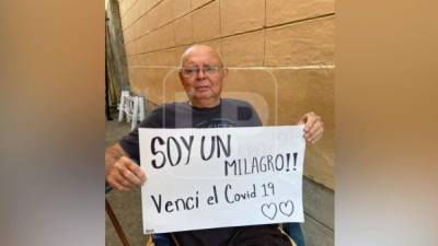 Don Manuel Garcia (76) agradece a Dios, a sus hijos y los médicos por salir vivo después de estar al borde de la muerte.