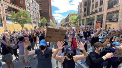 La muerte de Foyd desató una ola de protestas en Nueva York y otras ciudades de EEUU. Foto: EFE
