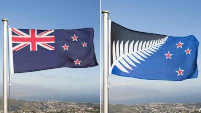A la izquierda aparece la bandera actual; a la derecha, la alternativa propuesta, la que, según datos preliminares, fue rechazada por los neozelandeses.