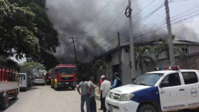 Imagen del incendio reportado en San Pedro Sula, zona norte de Honduras.