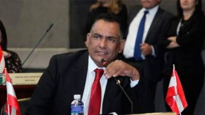 Fotografía muestra al diputado Mario Segura, del Partido Liberal, durante una sesión en el Congreso Nacional de Honduras.