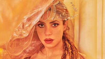 La cantante colombiana Shakira dice que soñaba con envejecer y morir al lado de Piqué.