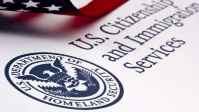 La oficina de Servicios de Ciudadanía e Inmigración anunció el nuevo requisito esta semana.