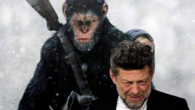 El actor británico y miembro del reparto Andy Serkis posa a su llegada al estreno de 'El Planeta de los Simios: La Guerra ' el 10 de julio de 2017, en el Teatro SVA de Nueva York, Nueva York (EE.UU.). EFE