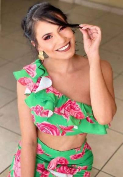 Alejandra Rubio es una guapa presentadora hondureña que cuenta con más de 700 mil seguidores en Instagram.