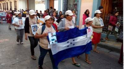 Las madres hondureñas llegaron a Tachula, donde pidieron apoyo gubernamental.