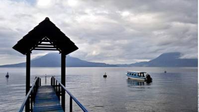 Una hermosa tarde en el Lago Atitlán.