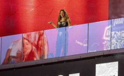 Shakira convoca a miles de personas en concierto gratis en Nueva York