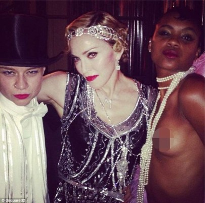 Madonna regala ‘Topless’