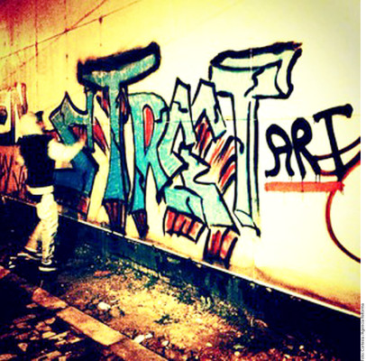Fans de Justin Bieber, lloran ante la destrucción de sus grafitis