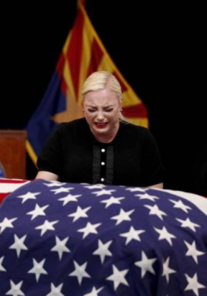 El momento más emotivo de la ceremonia lo protagonizó la hija del senador, Meghan McCain.