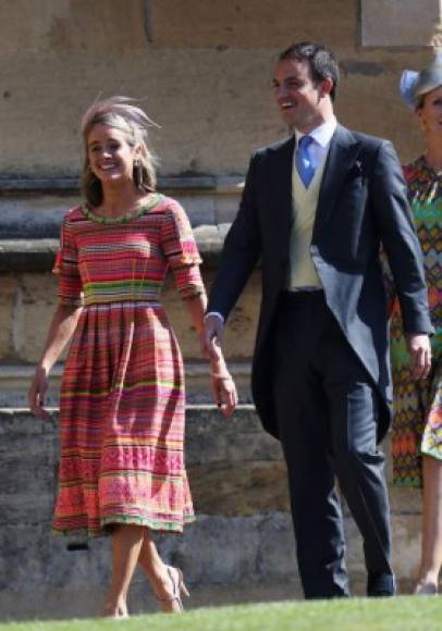 La actriz de 29 años fue vista llegando a St George's Chapel junto a un grupo de amigos vestidos de gala el sábado.