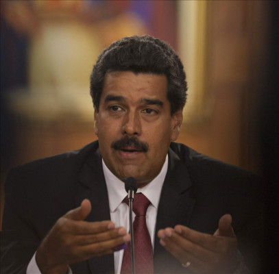 Maduro dice obtendrá poderes especiales para legislar la semana que viene