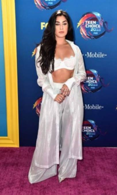 INGLEWOOD, CA - AUGUST 12: Lauren Jauregui attends FOX's Teen Choice Awards at The Forum on August 12, 2018 in Inglewood, California. Frazer Harrison/Getty Images/AFP