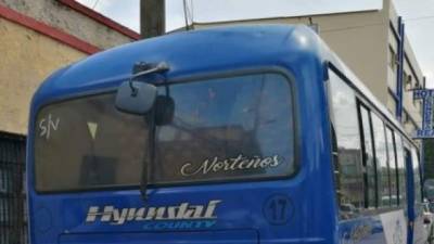 Bus de la empresa Norteños que fue tiroteado este martes en Tegucigalpa, capital de Honduras.