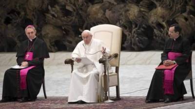 El papa Francisco hoy en una audiencia con jóvenes italianos del grupo 'Cavalieri', en el Vaticano. EFE