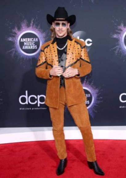 El DJ y productor estadounidense, Thomas Wesley Pentz, más conocido por su nombre artístico Diplo, arribó a los premios American Music Awards. AFP<br/>