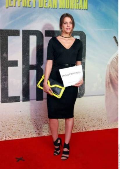 La actriz Daniela Friedman también desfiló en la alfombra roja con el letrero que decía la leyenda: 'YoSoyCriminal'.