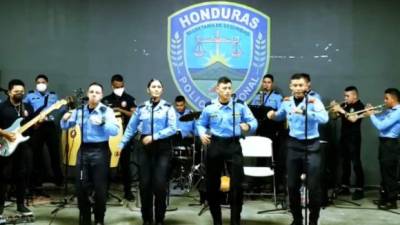 La Policía Nacional publicó en su Facebook el video de una presentación en vivo.