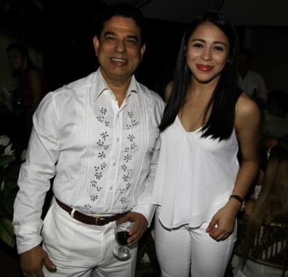 Erika Fajardo y Jaime Aguilar despiden su soltería