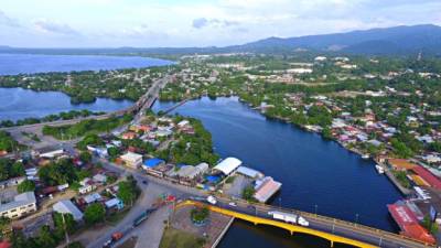 Puerto Cortés tiene un gran potencial turístico que puede impulsar su economía. Foto drone: Franklyn Muñoz