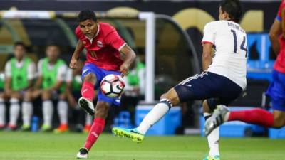 Venegas de Costa Rica no estará ante Honduras.