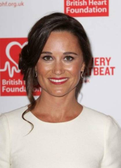 Pippa Middleton: Tras la celebración del matrimonio de los duques de Cambridge, surgieron varios rumores que relacionaban al príncipe Harry con la hermana de Kate. <br/><br/>Y es que Pippa, al igual que su hermana, reúne todas las cualidades para convertirse en futura princesa: es guapa, tiene clase y estilo. Pero al final la relación no florecip, Pippa se casó con el empresario James Matthews este año.<br/>