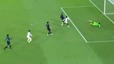 El Salvador sorprendió a Honduras con golazo en el inicio del partido