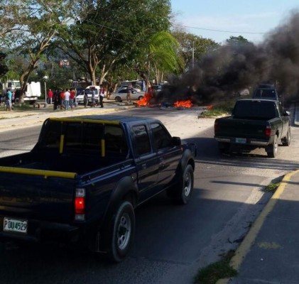 Se toman bulevar a Armenta ante desalojo municipal