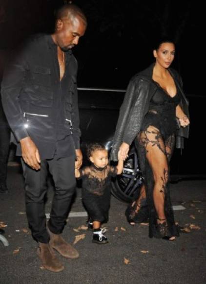 North West es la primogénita de Kanye West y Kim Kardashian. La niña de dos años es el centro de la atención de los medios por lo famosos que son sus padres.