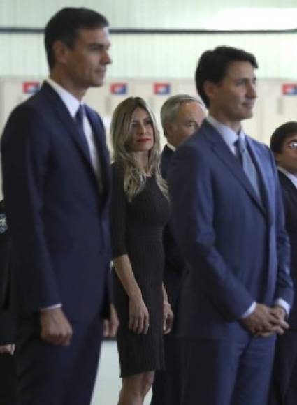 El recién designado jefe de Gobierno español fue recibido con honores militares por Trudeau.