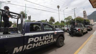 El atentado armado ocurrió alrededor de las 15:40 horas, cuando un grupo de hombres armados con rifles de asalto irrumpió en el establecimiento, ubicado en la calle Josefa Ortiz de Domínguez.