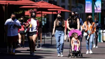 Disneyland Resort abrió este viernes sus puertas.