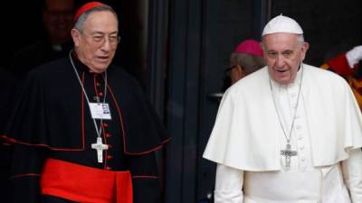 Óscar Rodríguez, cardenal hondureño, y el Papa Francisco.