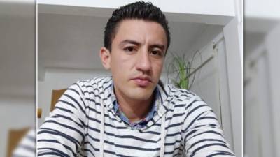 Familiares del ingeniero Rivera Castellanos dijeron que un hombre contestó su teléfono.