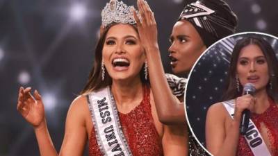 Andrea Meza, mientras es coronada como la nueva Miss Universo.