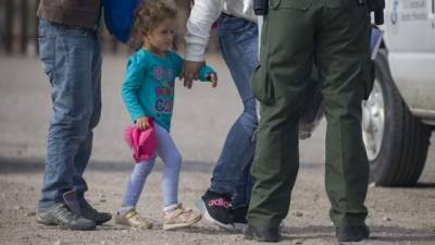 El presidente de Estados Unidos aseguró que su Gobierno sí está 'reuniendo a los niños con sus familias a medida que llegaban a la frontera'. Foto: AFP