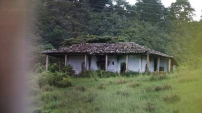 La casa era visible desde la carretera CA-4.